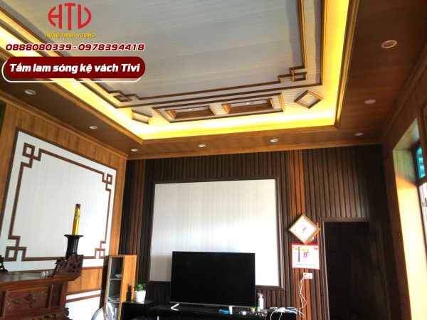 CÔNG TRÌNH ĐỒNG TÂM – VĨNH YÊN: SỬ DỤNG TẤM ỐP TRẦN TUỜNG PVC ĐỂ CẢI TẠO PHÒNG KHÁCH KẾT HỢP GIAN THỜ