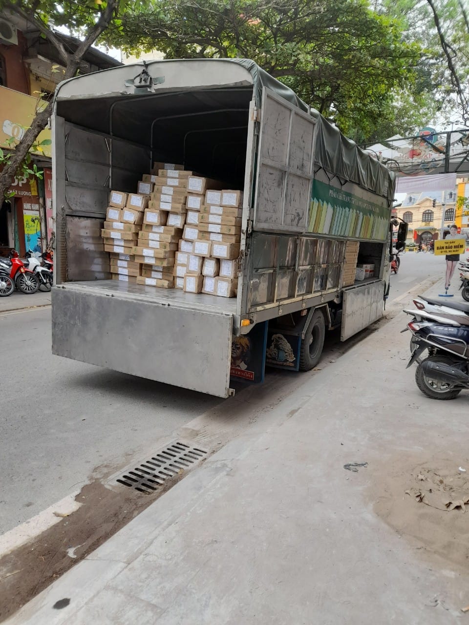 Thi công và cung cấp vật tư tấm ốp trần tường tại Vĩnh Phúc